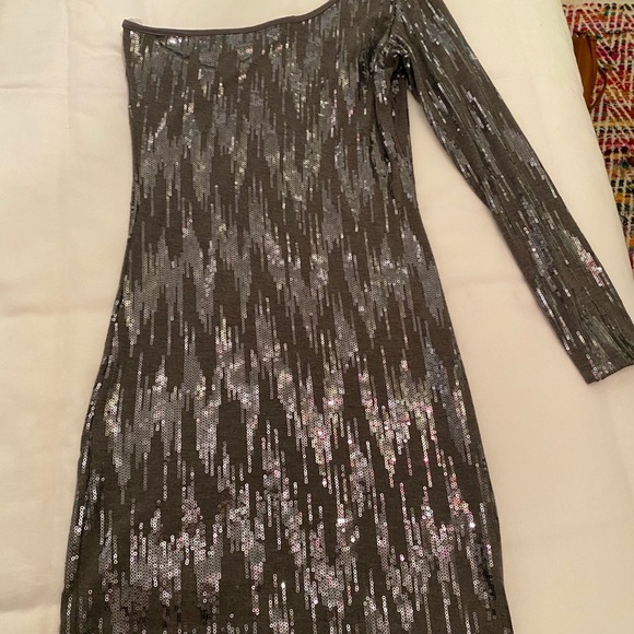 Sequin party dress!! Like new - Picture 2 of 2
